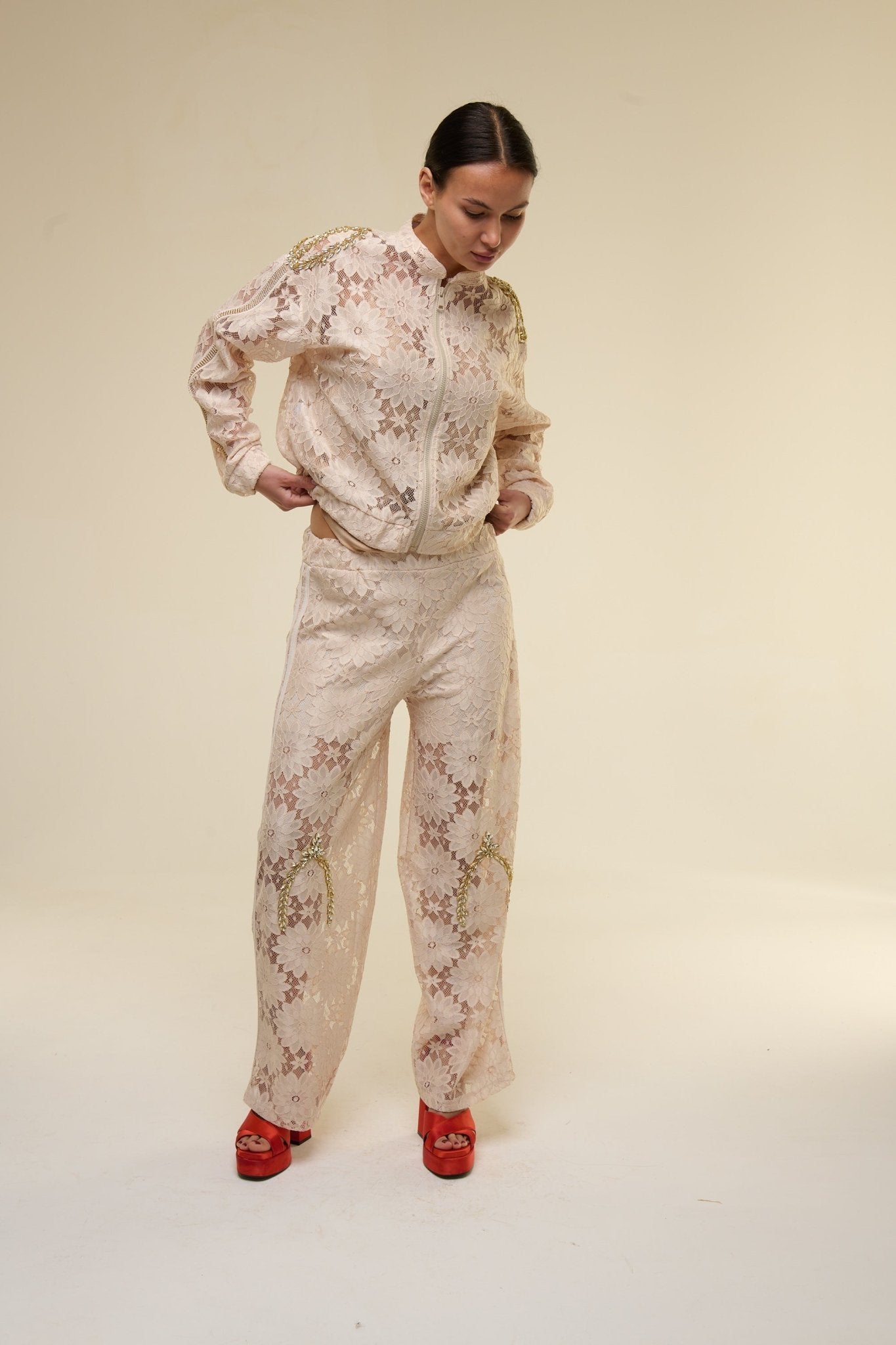 Tuta Pizzo Beige Kate - 22 Spazio Boutique
