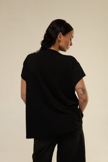 T-Shirt Vanya Nera - 22 Spazio Boutique