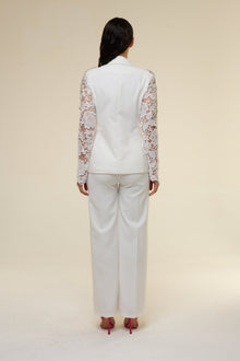 Tailleur Lace Bianco - 22 Spazio Boutique