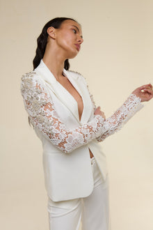 Tailleur Lace Bianco - 22 Spazio Boutique