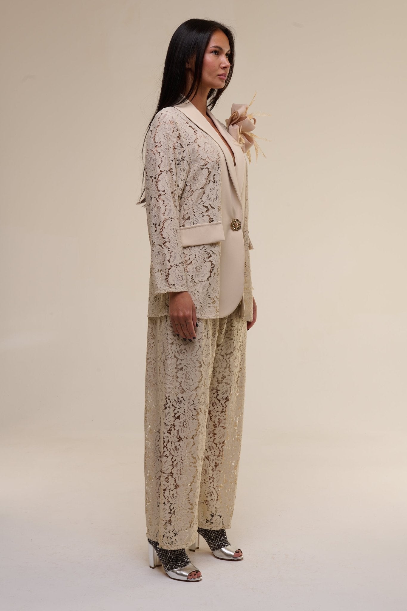 Tailleur Pizzo Flora Beige - 22 Spazio Boutique