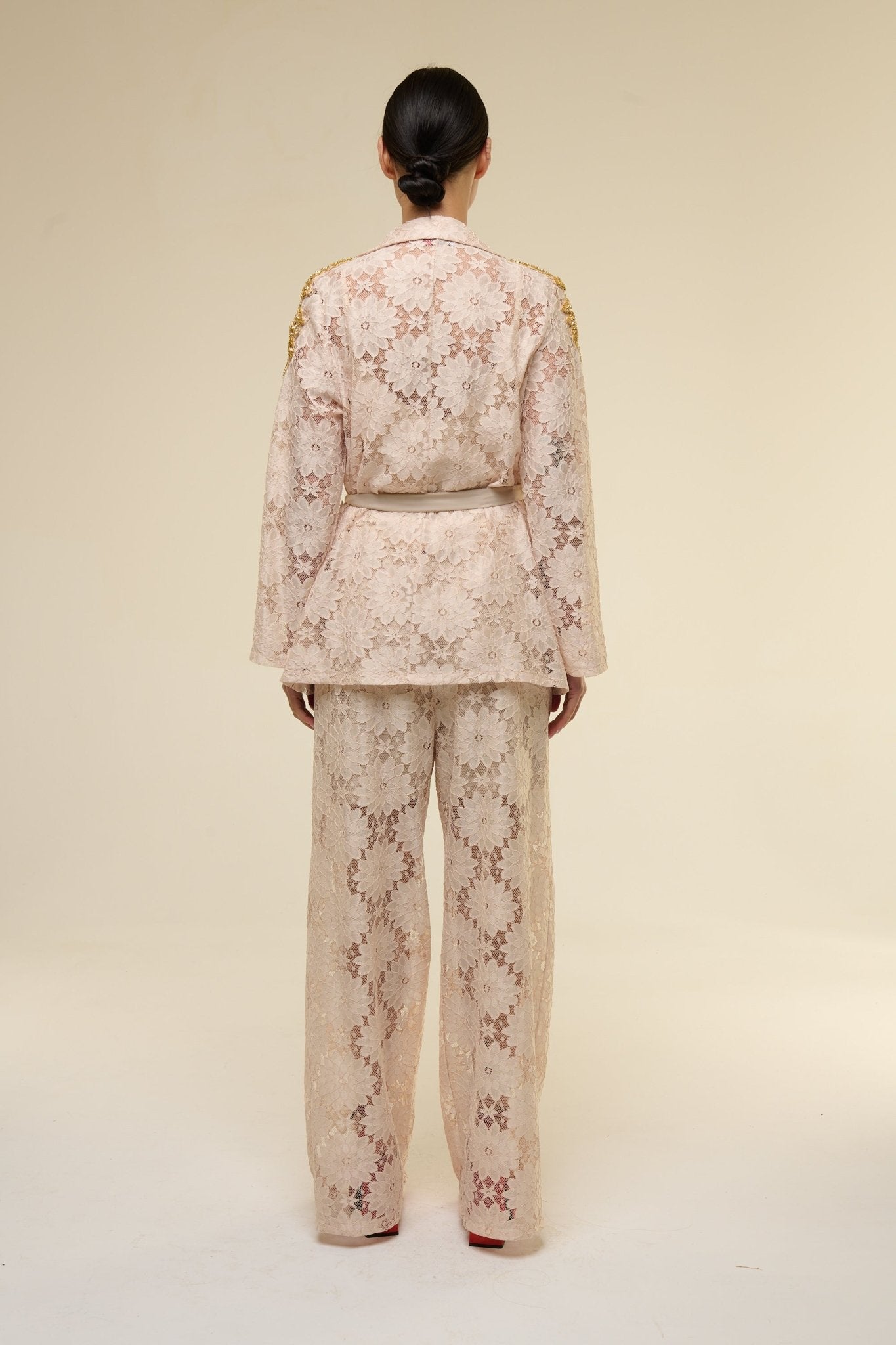 Tailleur Pizzo Gaya Beige - 22 Spazio Boutique